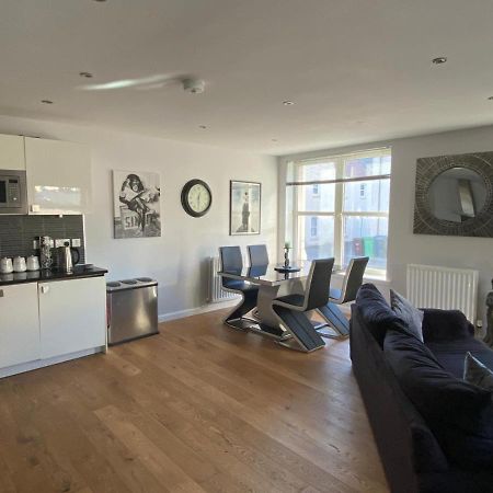 Maltings Apartment - Spacious 2 Bed Ground Floor Apartment カーコーディ エクステリア 写真