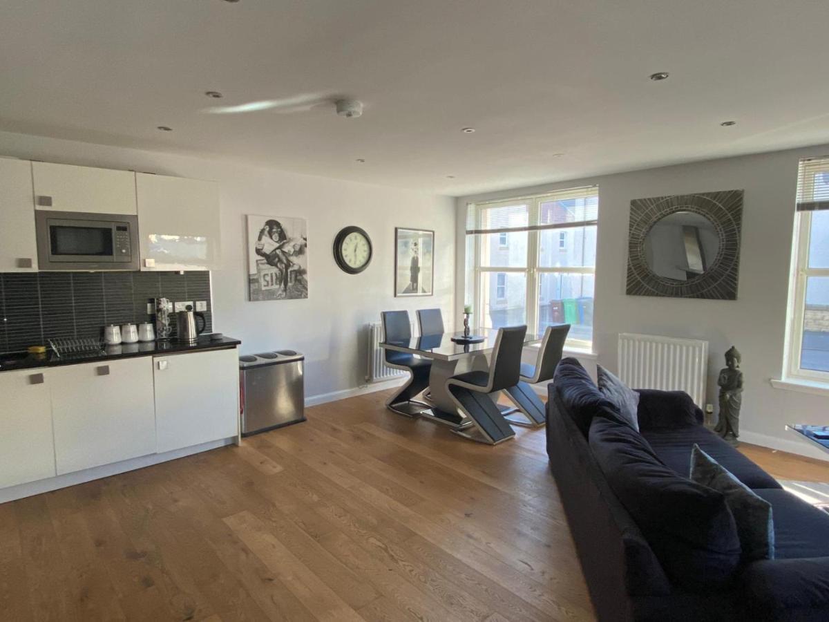 Maltings Apartment - Spacious 2 Bed Ground Floor Apartment カーコーディ エクステリア 写真